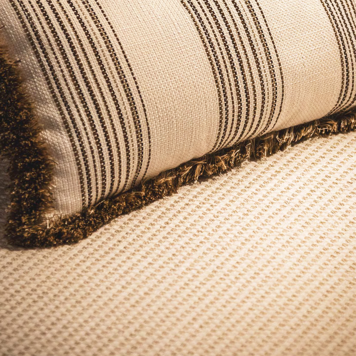 Tecido Jacquard Heaven Off White
