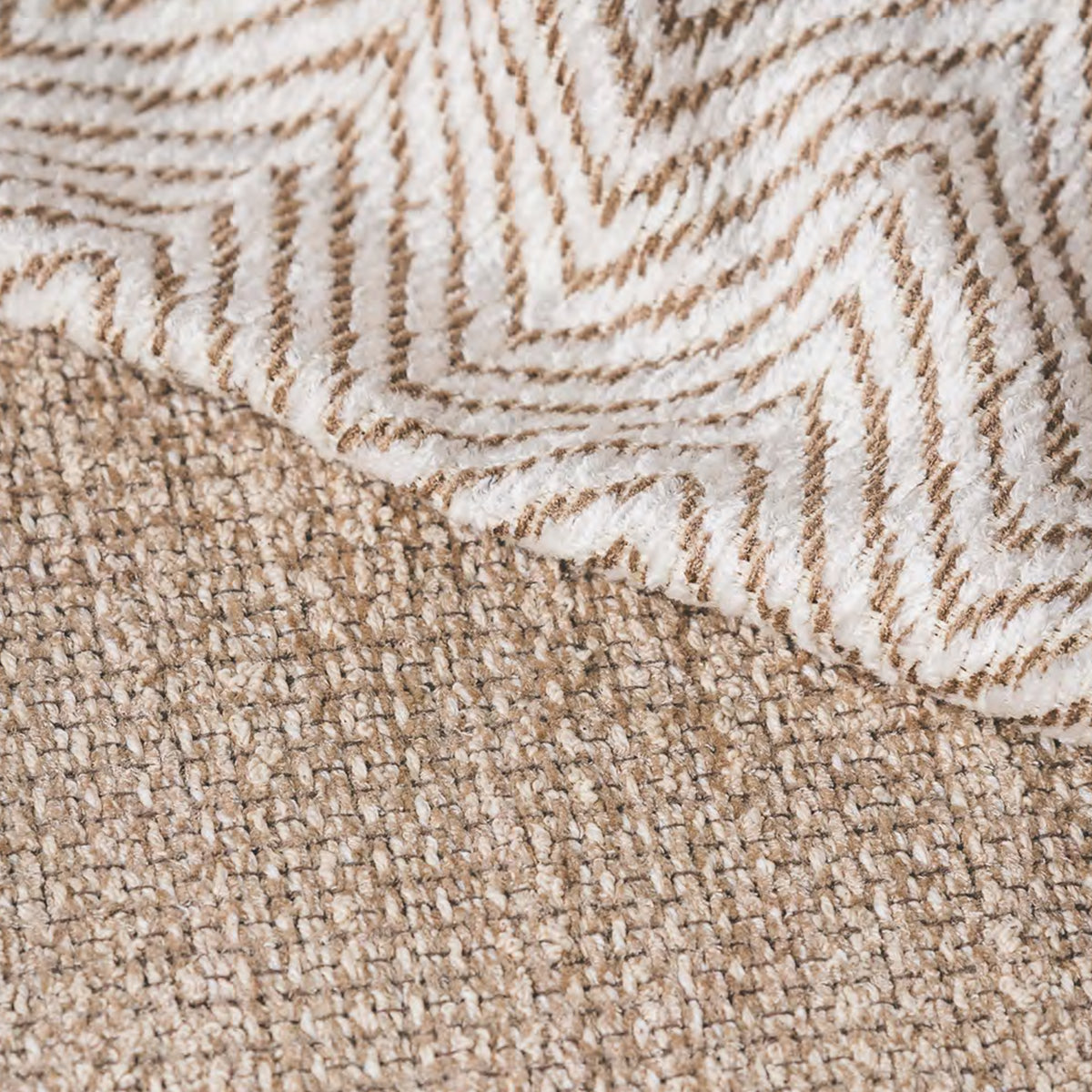 Tecido Chevron Native Bordeaux